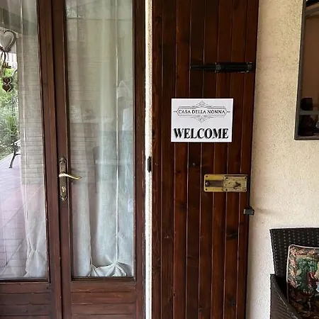 Casa Della Nonna Apartment *
