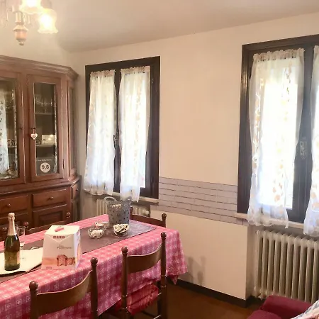 Casa Della Nonna דירה