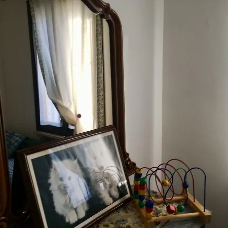 Casa Della Nonna Apartment *